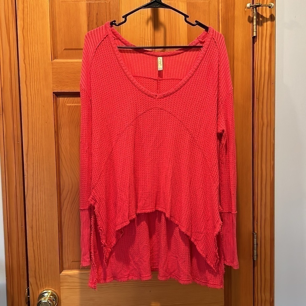 Free People Sunset Park Coral Thermal Waffle Knit V-Neck High Low Long Sleeve - Picture 4 of 8